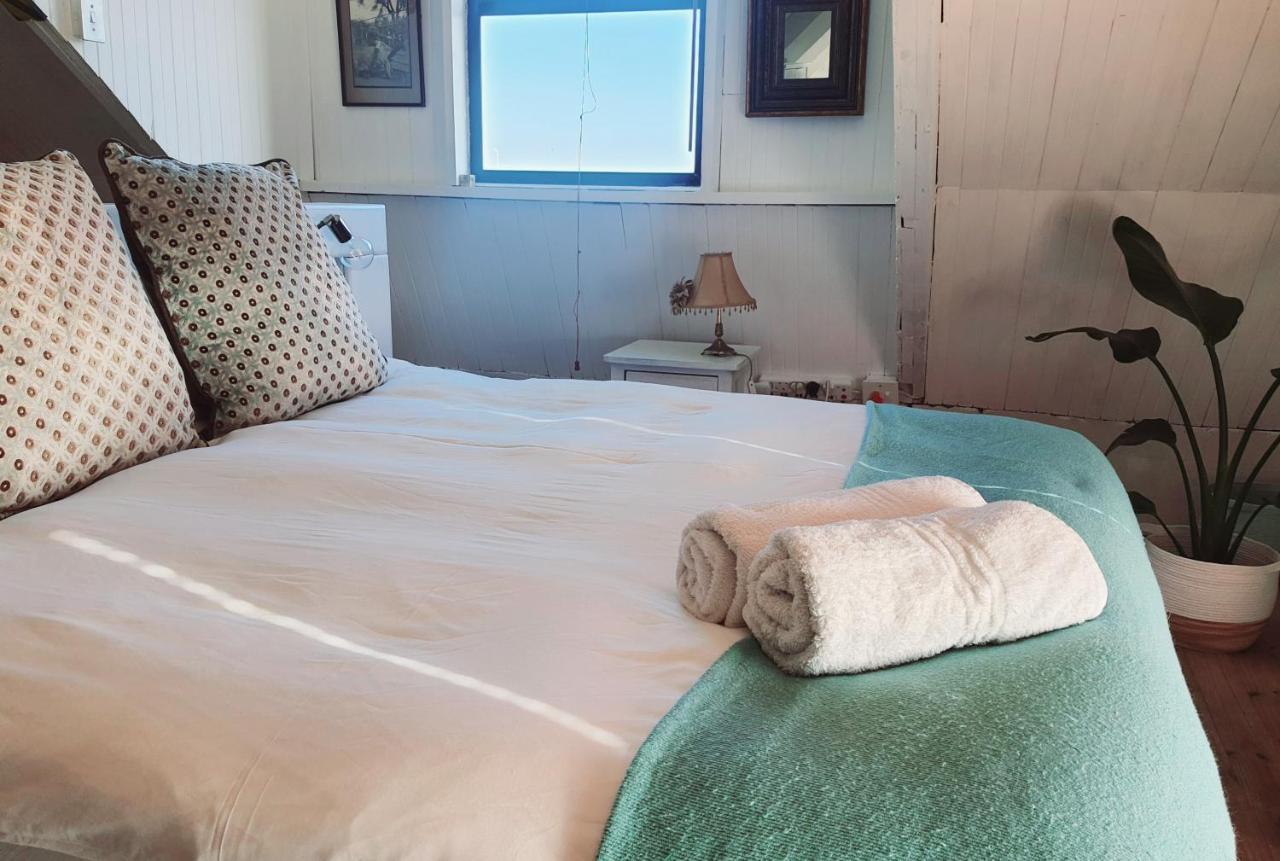 West Coast Seaside Getaway Hotel Grotto Bay Eksteriør billede