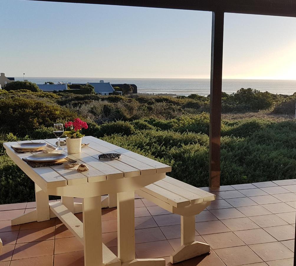 West Coast Seaside Getaway Hotel Grotto Bay Eksteriør billede