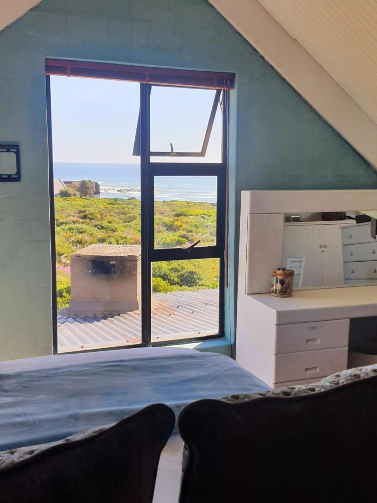 West Coast Seaside Getaway Hotel Grotto Bay Eksteriør billede